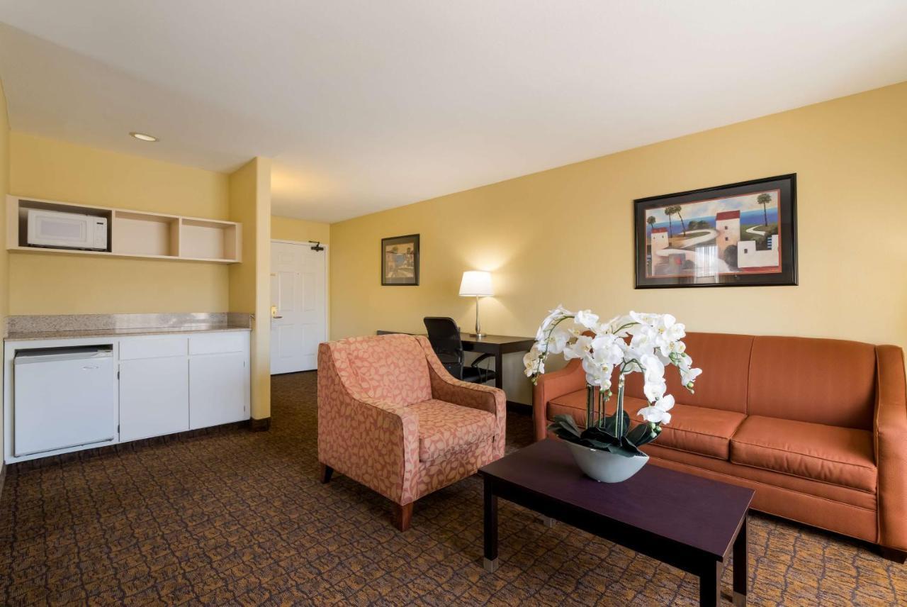 Best Western Escondido Hotel מראה חיצוני תמונה